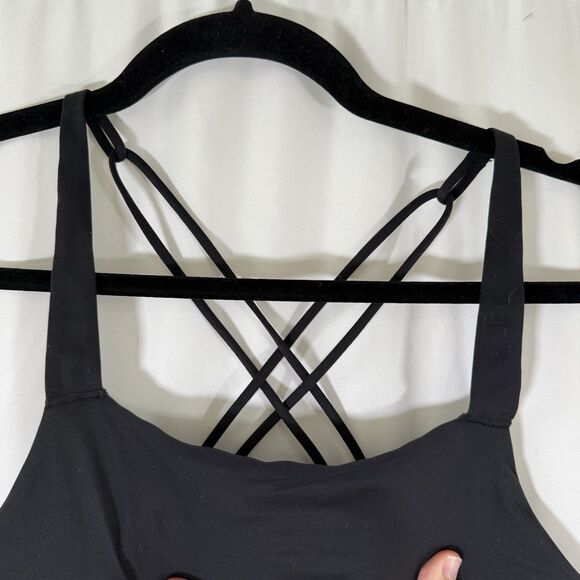 Nike Sports Bra Women's Medium Black Padded Pullover Cross Strappy - Picture 2 of 7